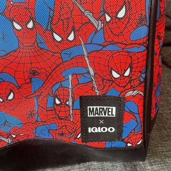 Spider-Man Marvel x Igloo Backpack 28 Cans Capacity Insulated Daypack New - Picture 7 of 14
